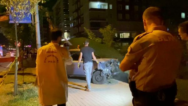 Bursa'da aşırı hız nedeniyle takla atan otomobilin sürücüsü hayatını kaybetti