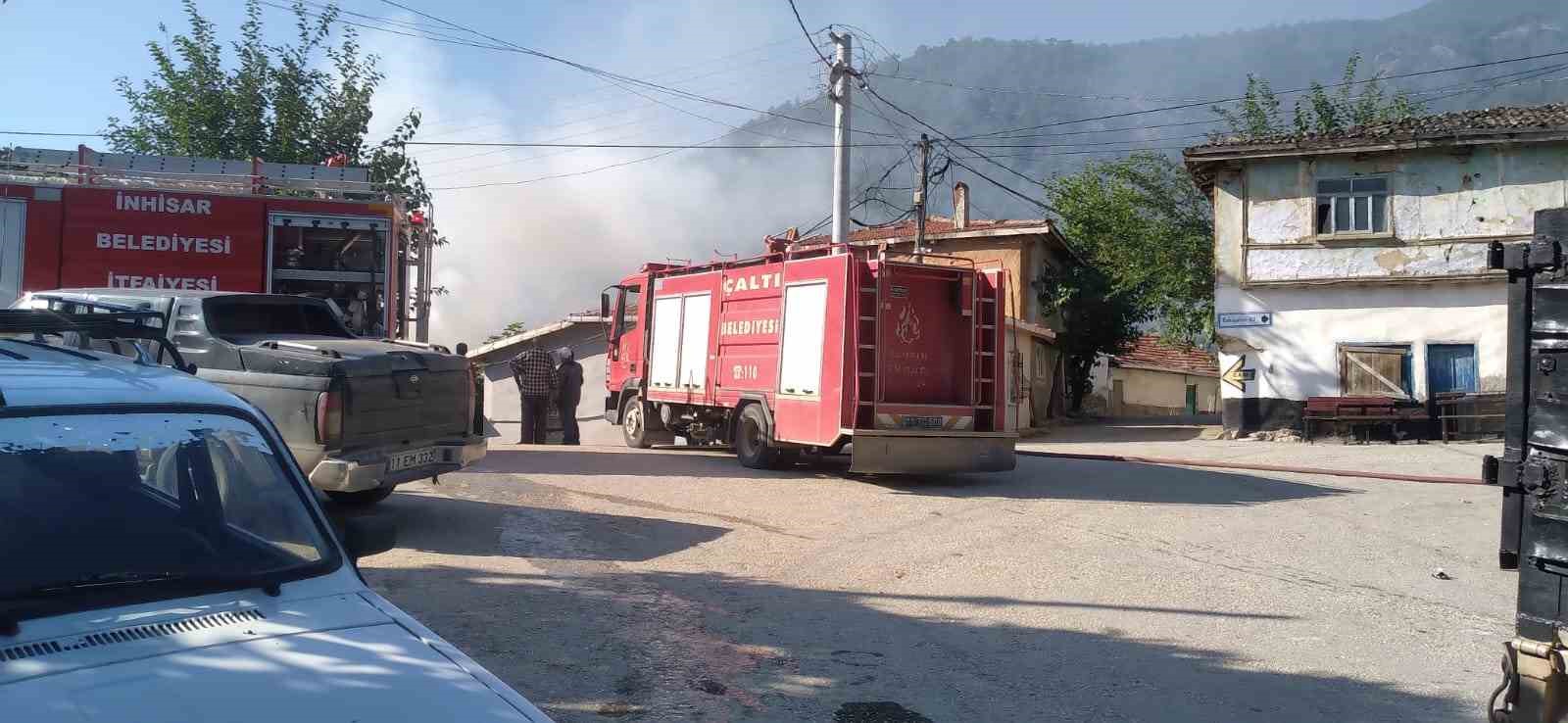 Bilecik’te ev yangını, bir kişi hayatını kaybetti