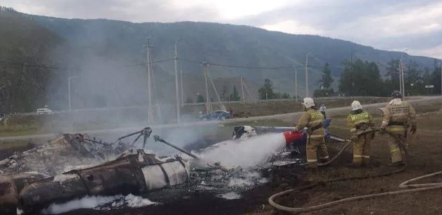 Rusya'da turistleri taşıyan helikopter düştü: 6 ölü, 7 yaralı