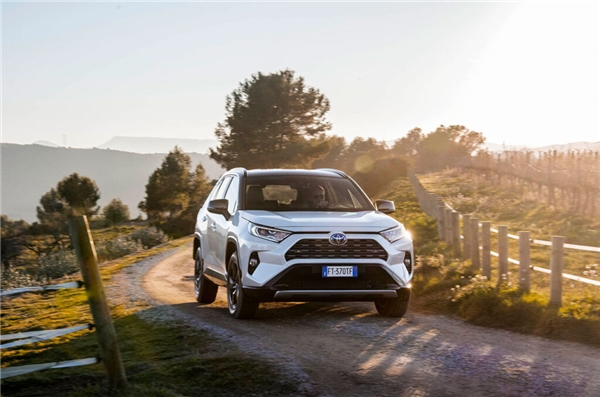 Toyota Avrupa'da Satışlarını Artırdı