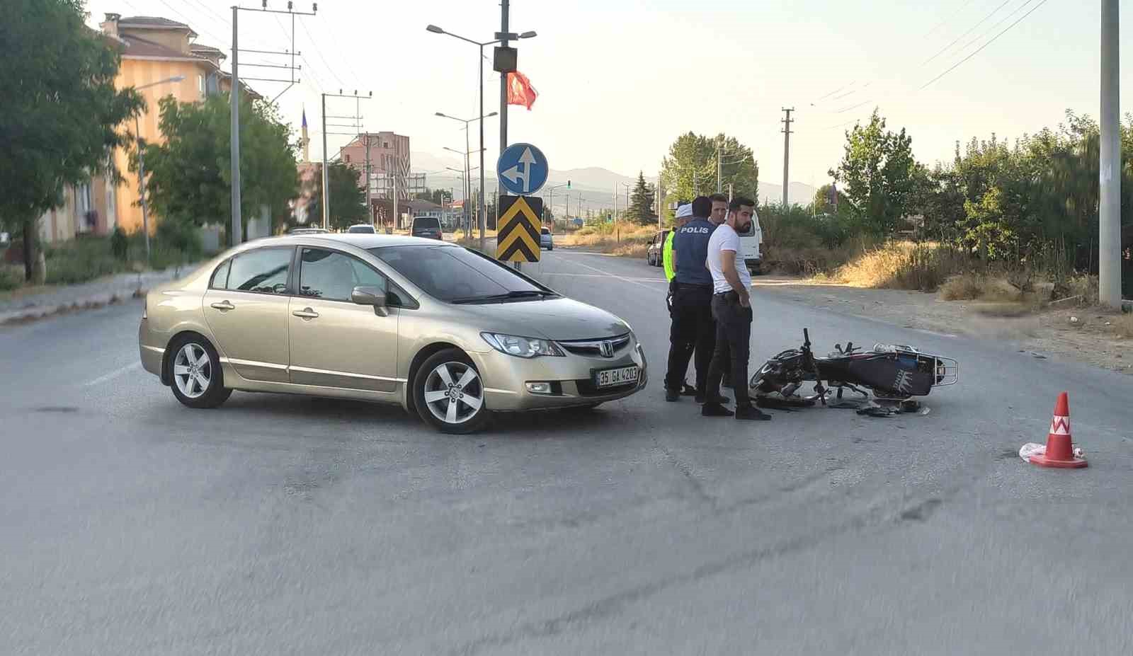 Hisarcık’ta motosiklet otomobile çarptı: 1 yaralı