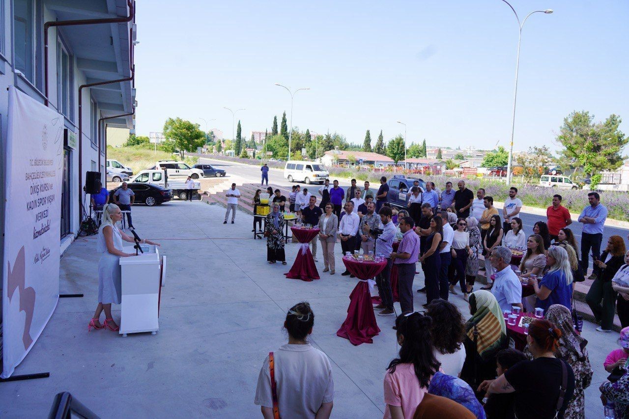 Dikiş Kursu ve Kadın Spor Yaşam Merkezi hizmete açıldı
