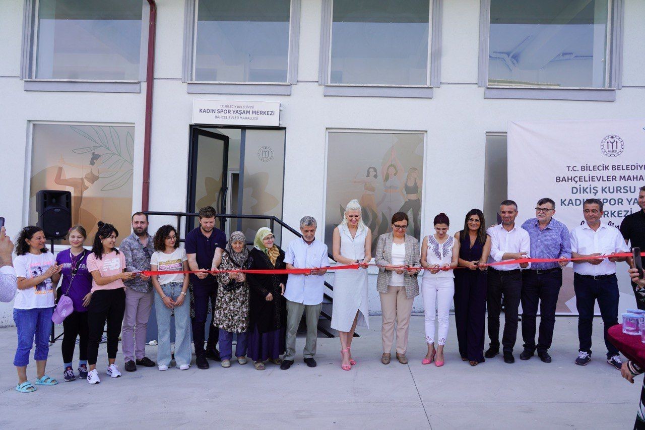 Dikiş Kursu ve Kadın Spor Yaşam Merkezi hizmete açıldı