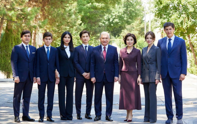 Özbekistan'da Şevket Mirziyoyev 3. kez cumhurbaşkanı seçildi
