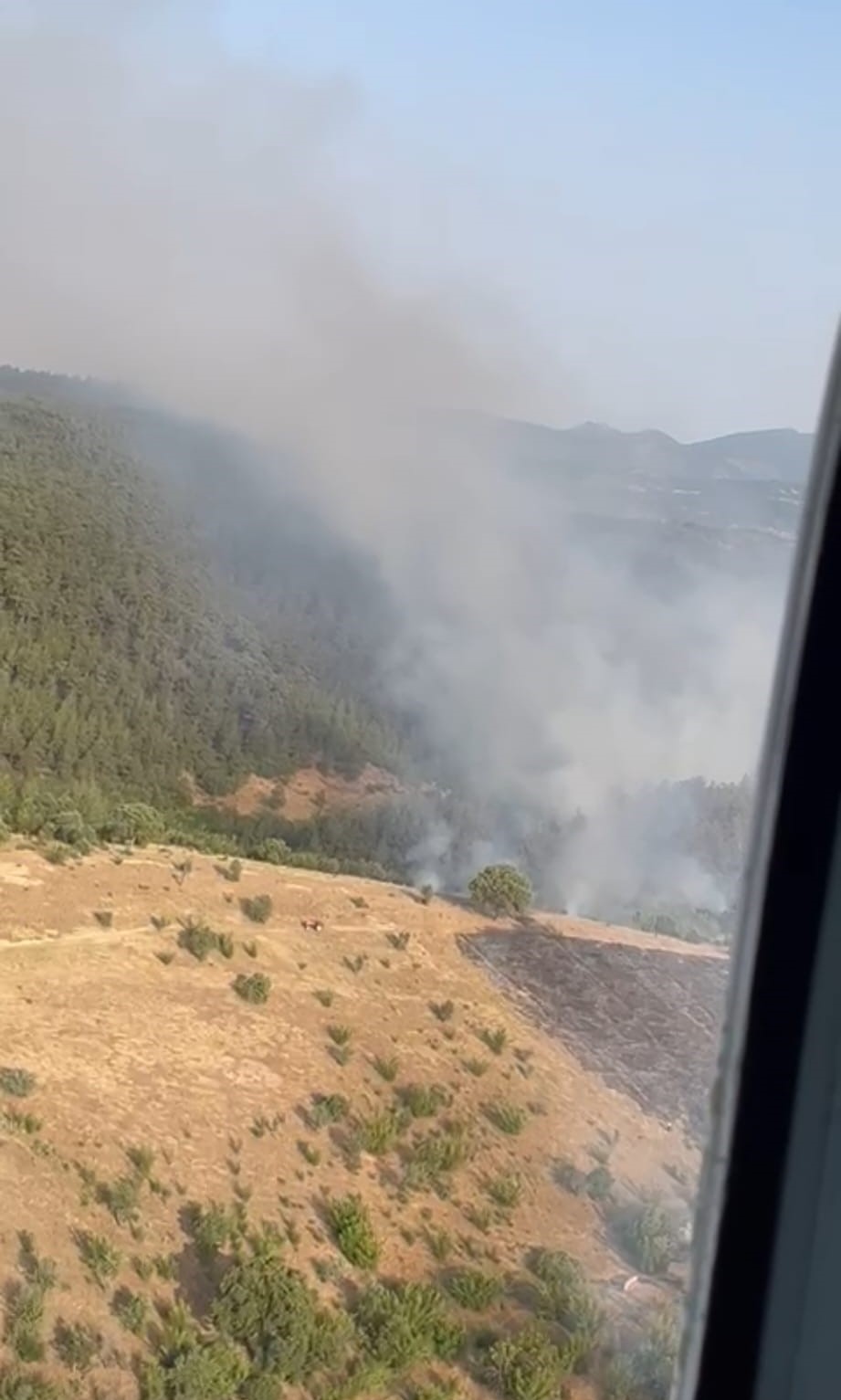 Kütahya’daki orman yangını havadan görüntülendi