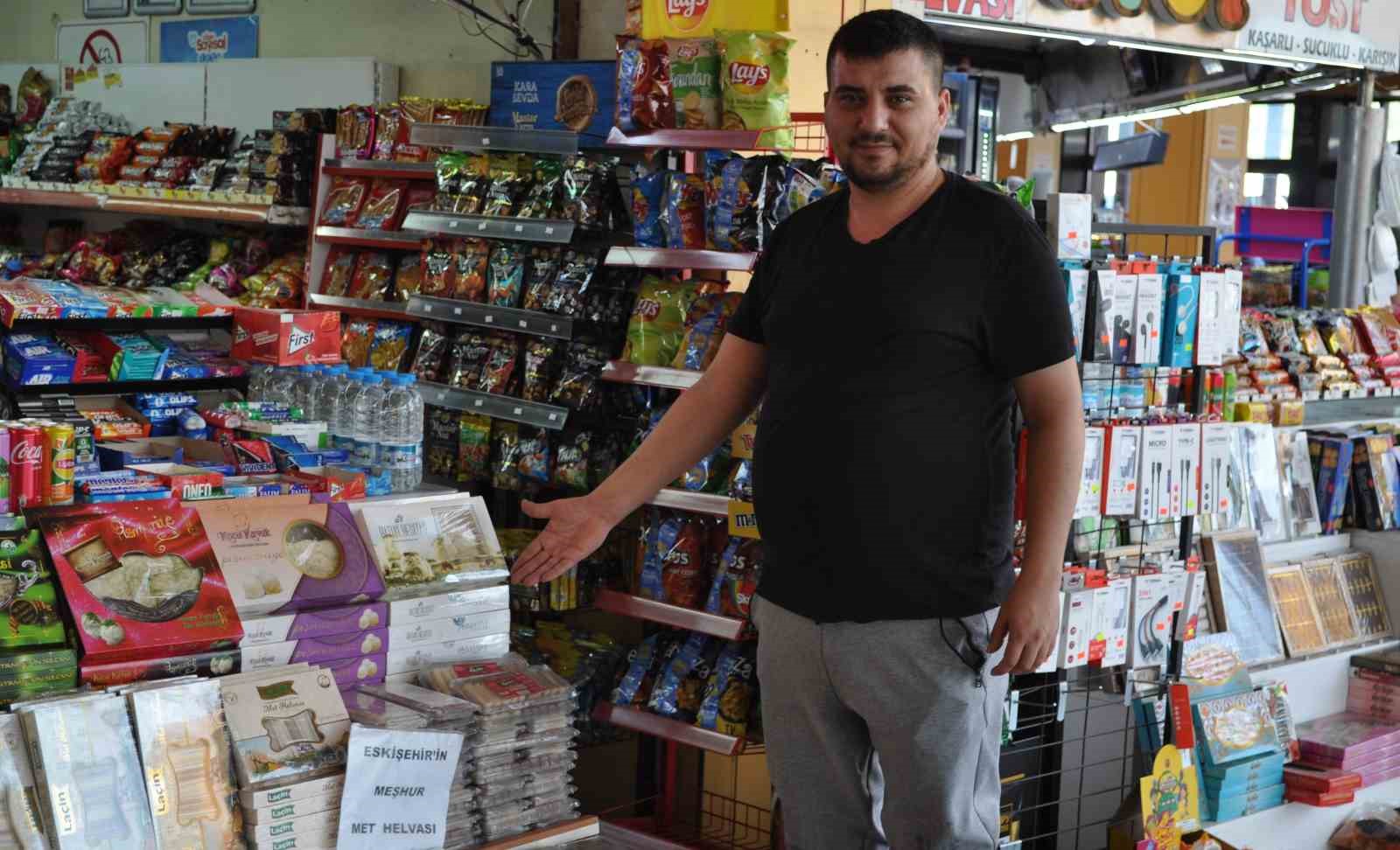 Otogar esnafının en çok sattığı ürün meşhur met helvası