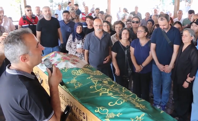 Tutuklu eski belediye başkanı Gülten Kışanak, ablasının cenazesine katıldı