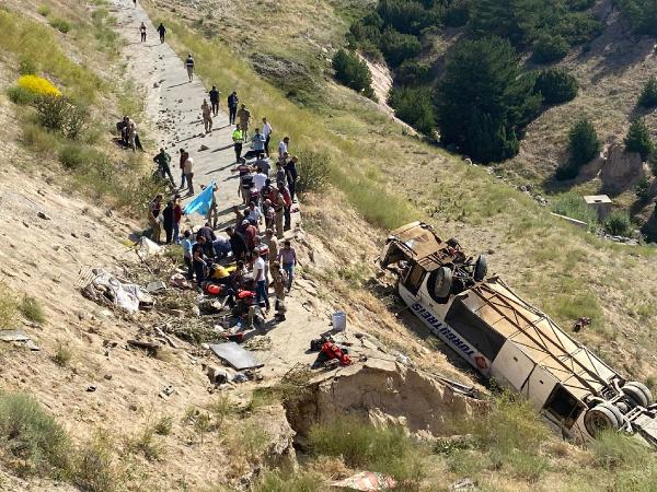 Kars'ta 8 kişinin hayatını kaybettiği kazanın ardından firma kapanma kararı aldı