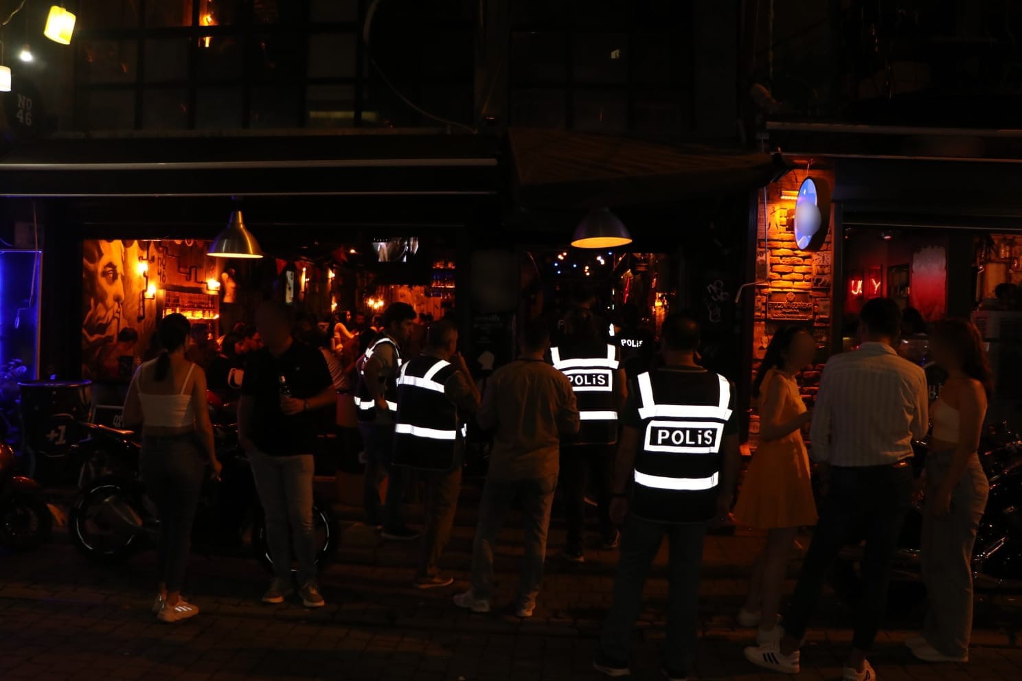 Eskişehir’de polis ekiplerinin kontrollerinde 3 bin 616 şahıs sorgulandı