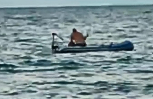 Şile'de denizin ortasında bir kadın, dakikalarca darbedildi