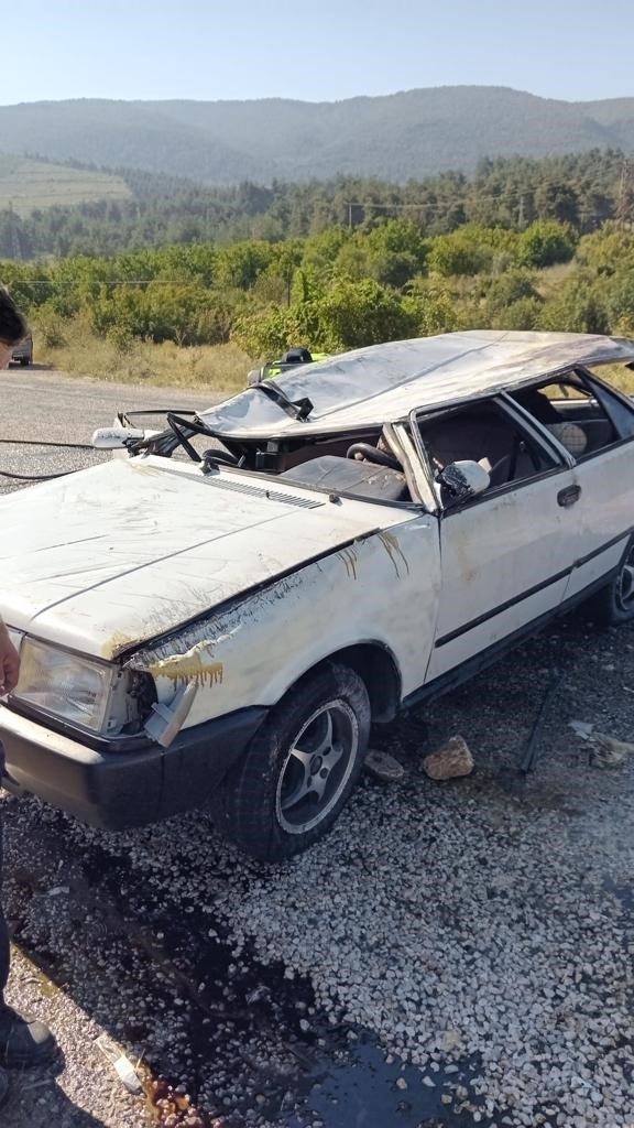Dikenli Boğaz mevkiinde trafik kazası meydana geldi