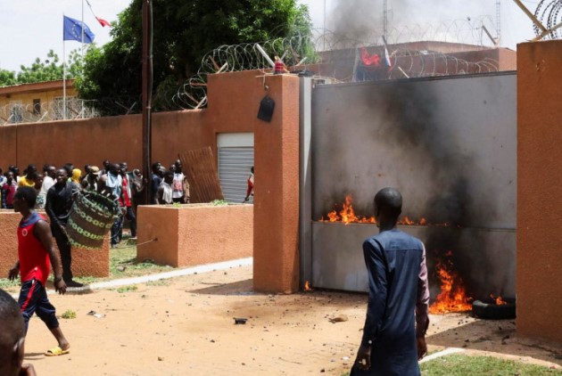 Nijer'den Fransa büyükelçisinin sınır dışı edilmesi talimatı