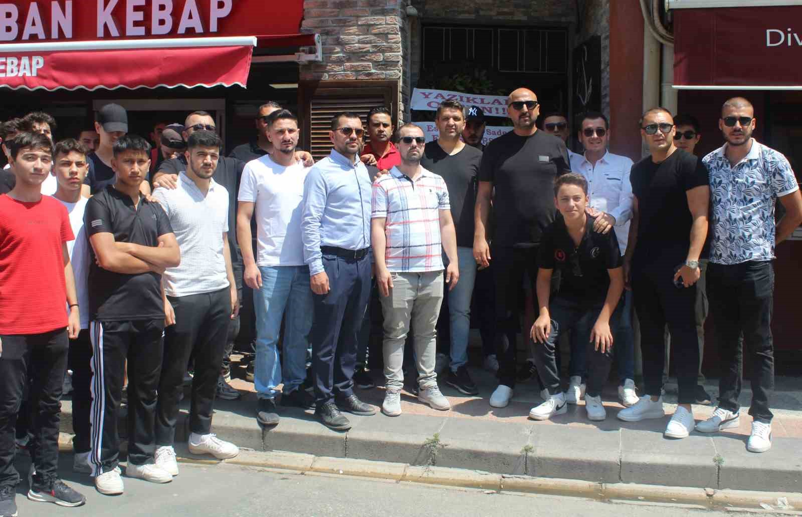 Eskişehirsporlu taraftarlardan İYİ Parti Odunpazarı İlçe Başkanı’na çelenkli tepki