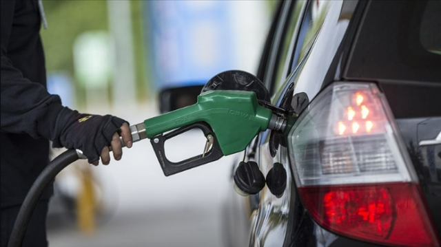 Güncel akaryakıt fiyatları! (14 Ağustos 2023) Akaryakıt fiyatları kaç lira oldu? Benzin, motorin, LPG ne kadar, kaç TL oldu?