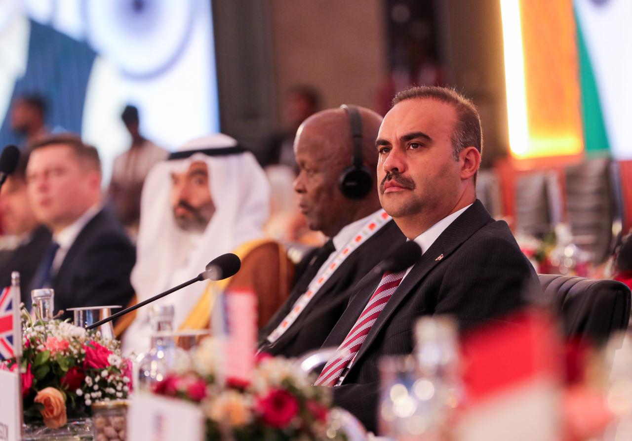 Bakan Kacır duyurdu: Suudi Arabistan'la yapay zeka iş birliği masada