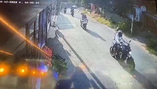 Arnavutköy'deki motosiklet kazasında hayatını kaybedenlerin son görüntüsü ortaya çıktı