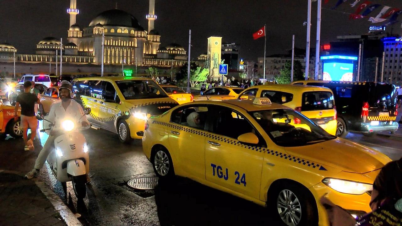 Taksiler yeni ücret tarifesine geçti