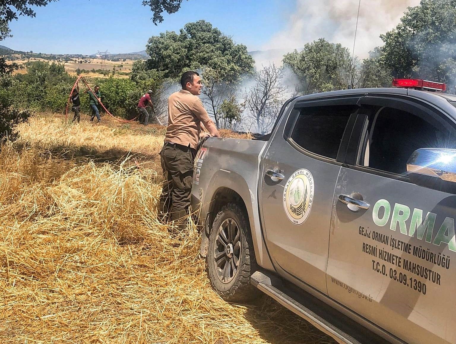 Gediz’de tarla yangını