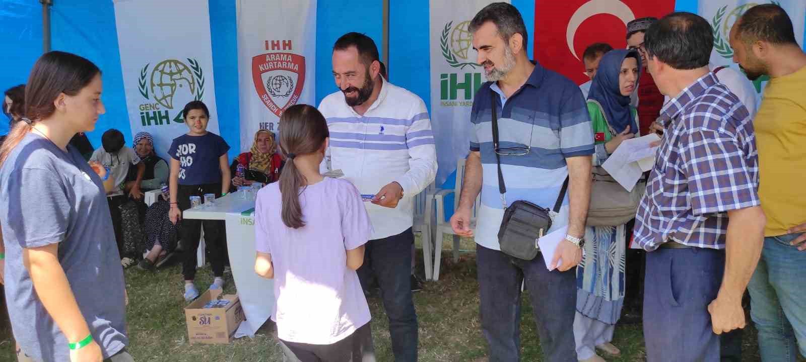 Simav İHH’dan Yetim Programı ve Çocuk Şenliği