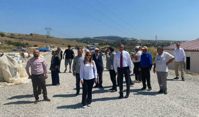 Çorum'da emekliler TOKİ konutlarının 6 yıldır teslim edilmemesini protesto etti