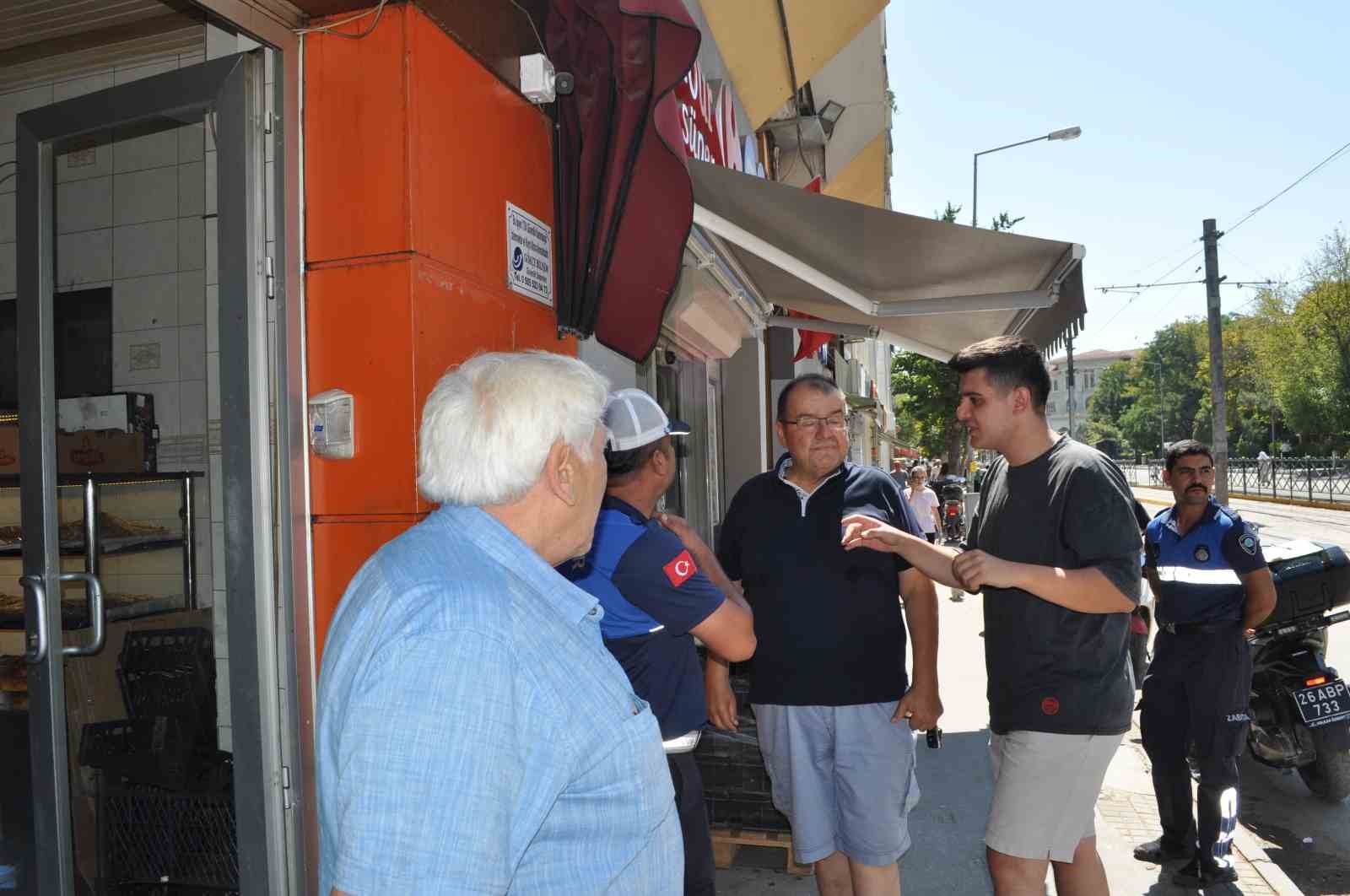Ekmeği ucuza satan fırıncı ile Büyükşehir Belediyesi Zabıta ekipleri arasında ceza polemiği