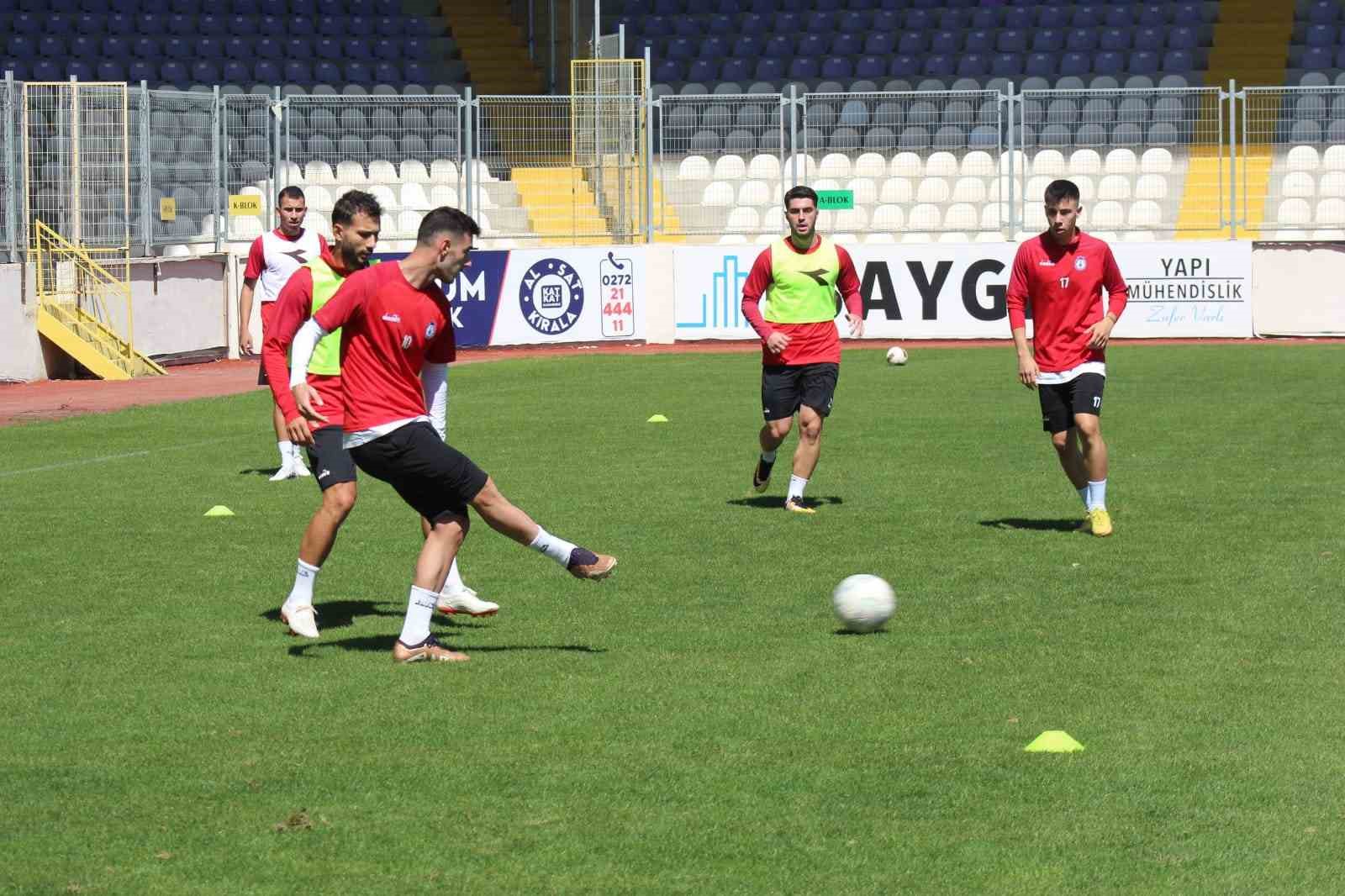 Mor beyazlılar tüm hızıyla antrenmanlara başladı