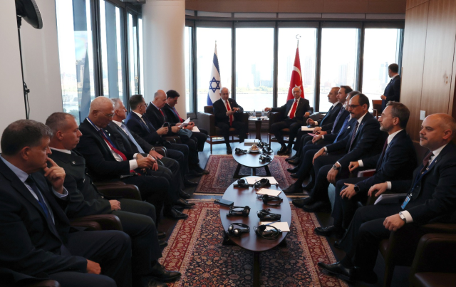 Cumhurbaşkanı Erdoğan, Türkevi'nde İsrail Başbakanı Netanyahu'yu kabul etti
