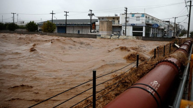 Yunanistan'ı sel vurdu! Tarihlerinin en şiddetli yağışına maruz kaldılar