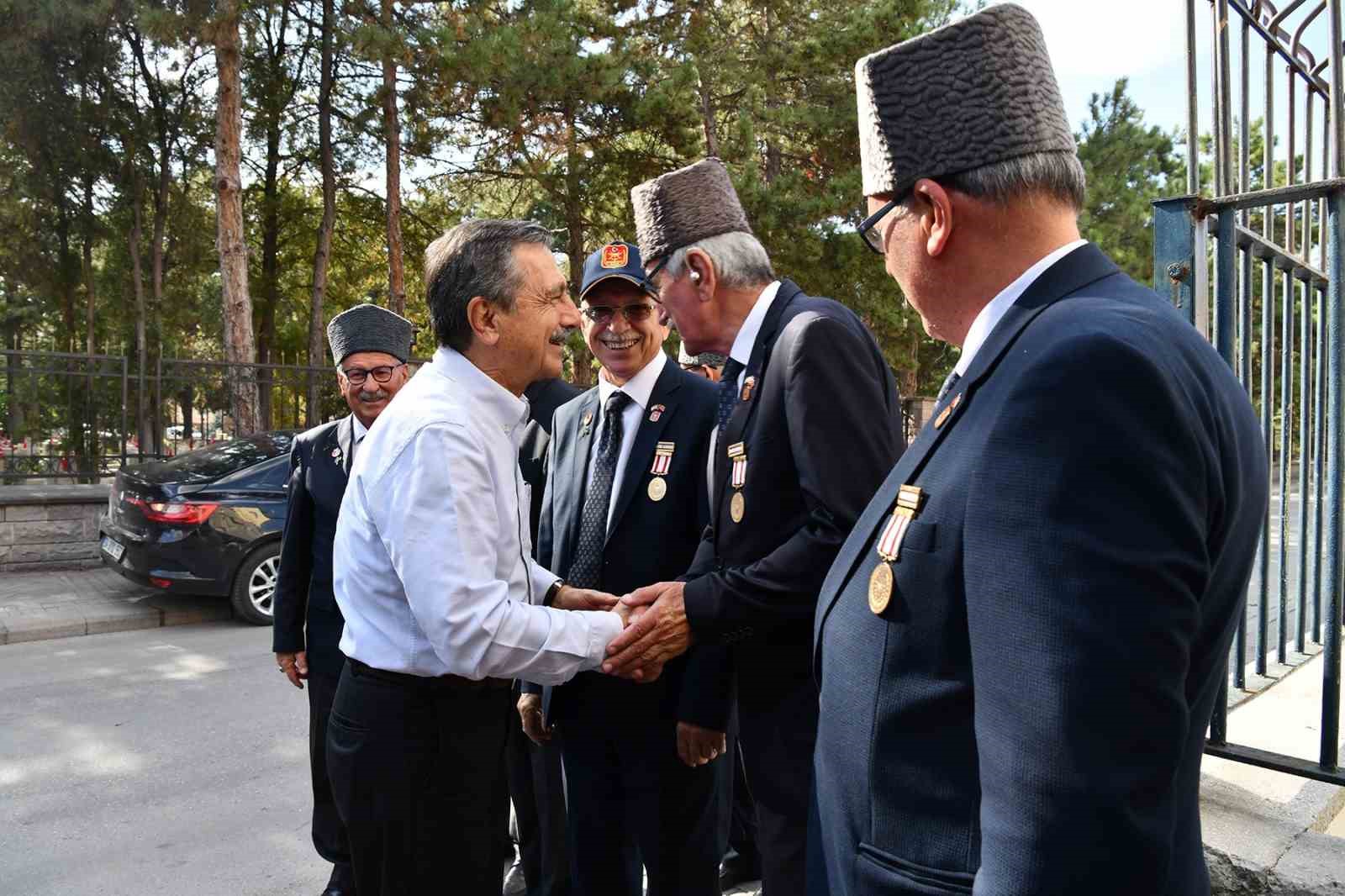 Başkan Ataç’tan gazilere ziyaret