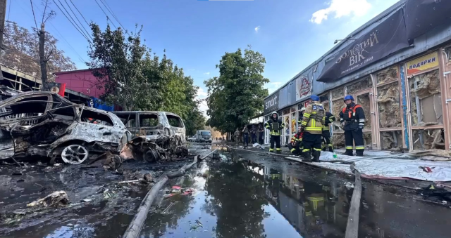 Rusya, Ukrayna'da pazar yerini füzeyle vurdu: 16 ölü, çok sayıda yaralı var