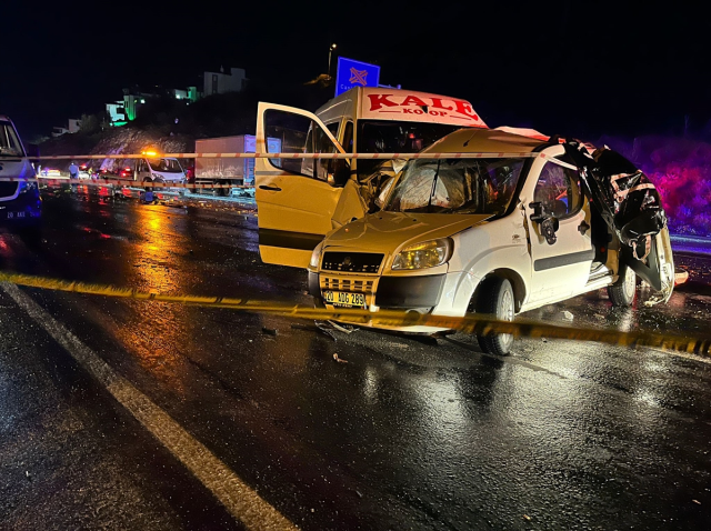 Denizli'de zincirleme trafik kazası: 3 ölü, 50 yaralı