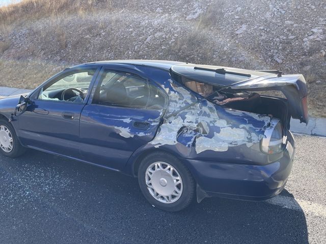 Kaza yapan araca arkadan gelen 2 otomobil daha çarptı: 2 ölü, 7 yaralı