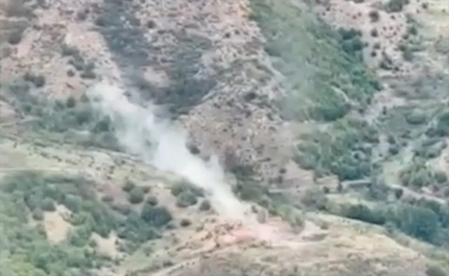 Azerbaycan'a ait Bayraktar TB-2 SİHA'lar, Karabağ'daki Ermeni hedeflerini yok etti