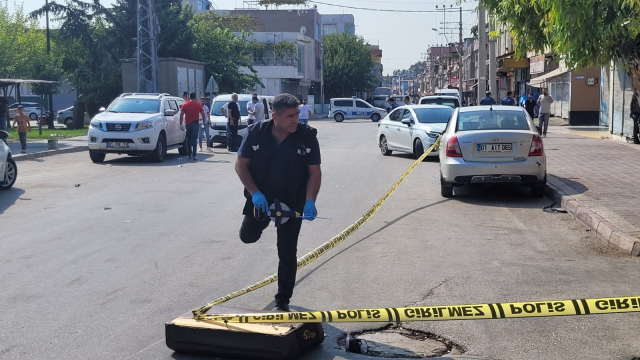 Adana'da çifte tabancayla infazın yaşandığı caddede 16 yaşında bir genç vuruldu: İntikam almaya devam edeceğiz