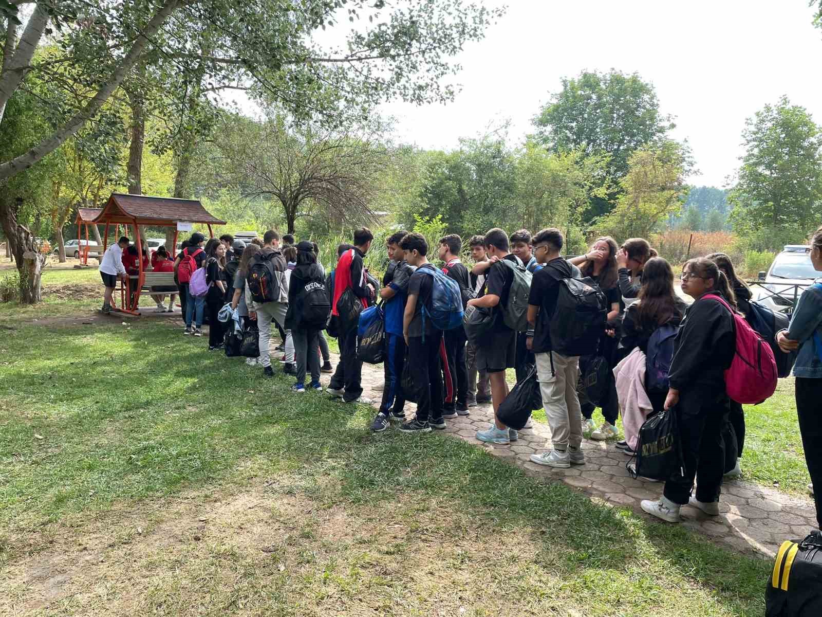 Bilecik’te Gençlik Doğa Kampı, türbin mesire yerinde başladı