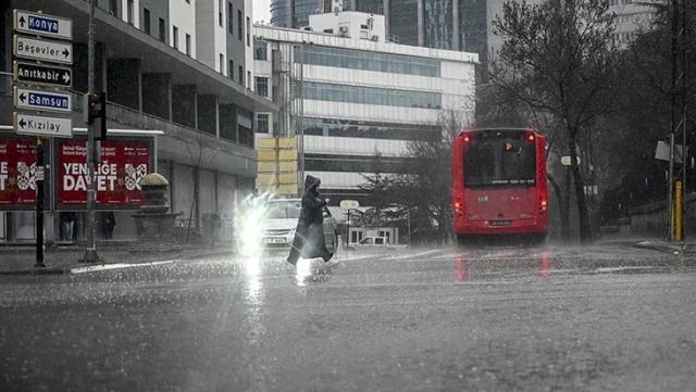 Ankara için kuvvetli sağanak uyarısı! Meteoroloji saat verdi