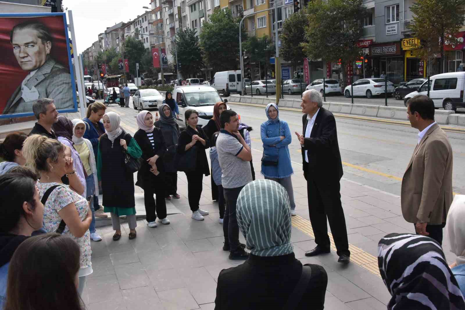 Başkan Bakkalcıoğlu öğrencileri kampa uğurladı