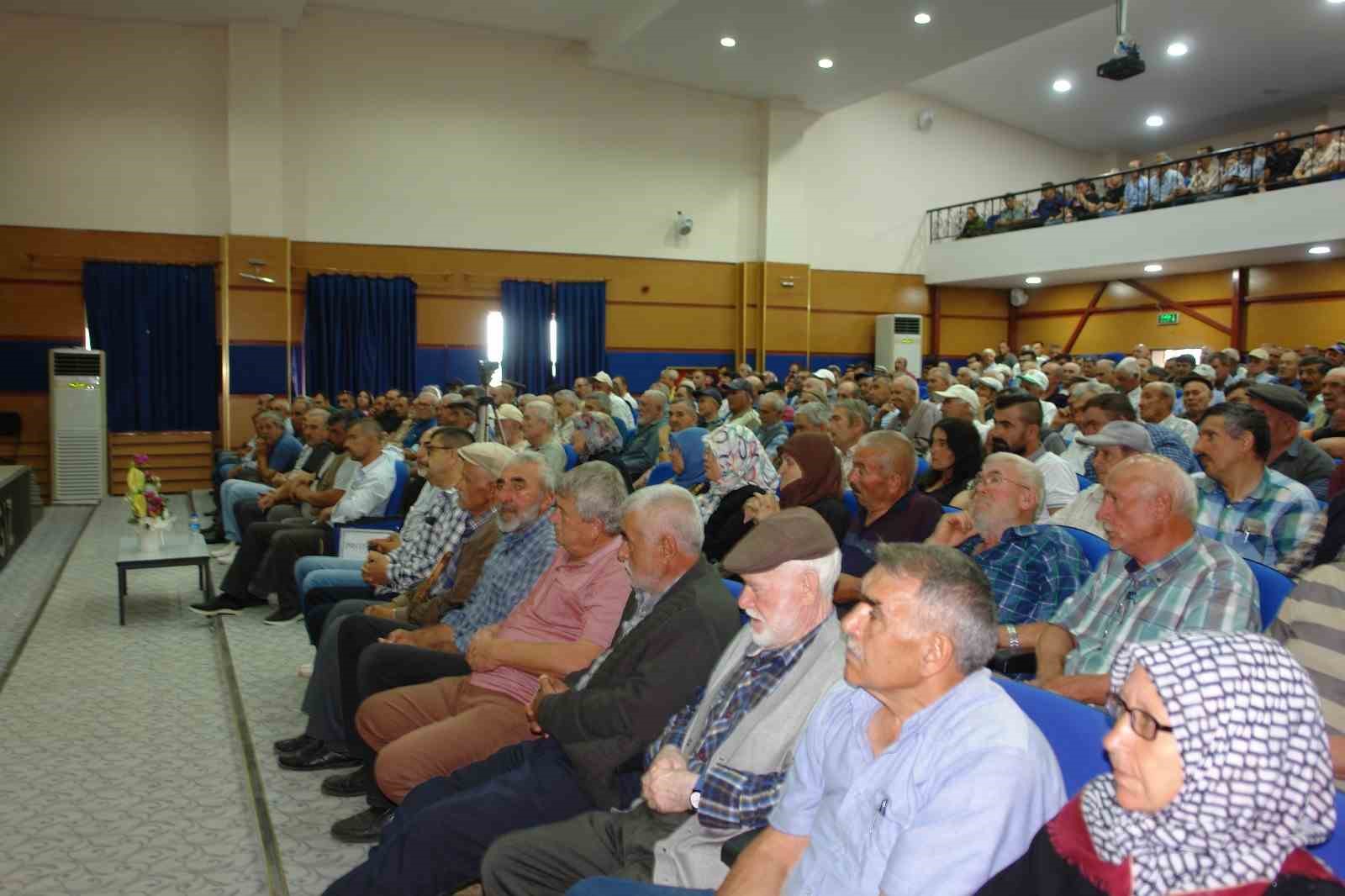 Bilecikli çiftçiler DSİ’nin toplulaştırma kararını eleştirdi
