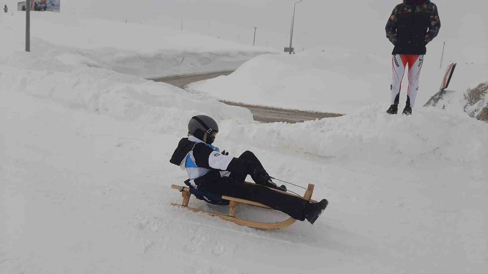 Gedizli kayak sporcusu Yıldız Akbulut, Milli Takıma çağrıldı