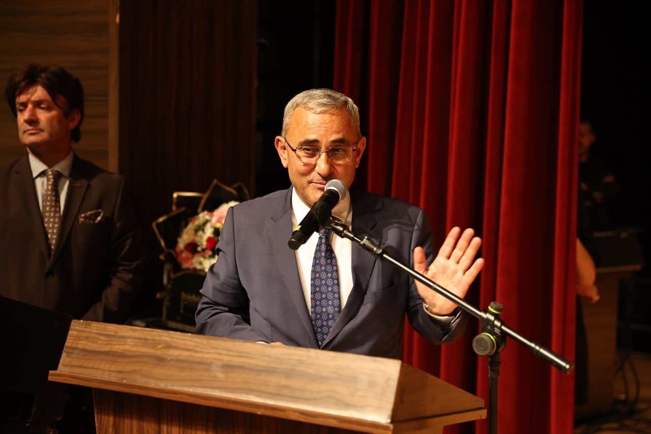 Kütahya Belediyesi Kültür ve Sanat Akademisi Türk Halk Müziği Korusu ilk konserine verdi