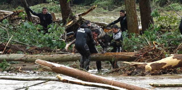 İğneada'da selde yıkılan ve 6 kişiye mezar olan kamp alanı işletmecisi gözaltına alındı