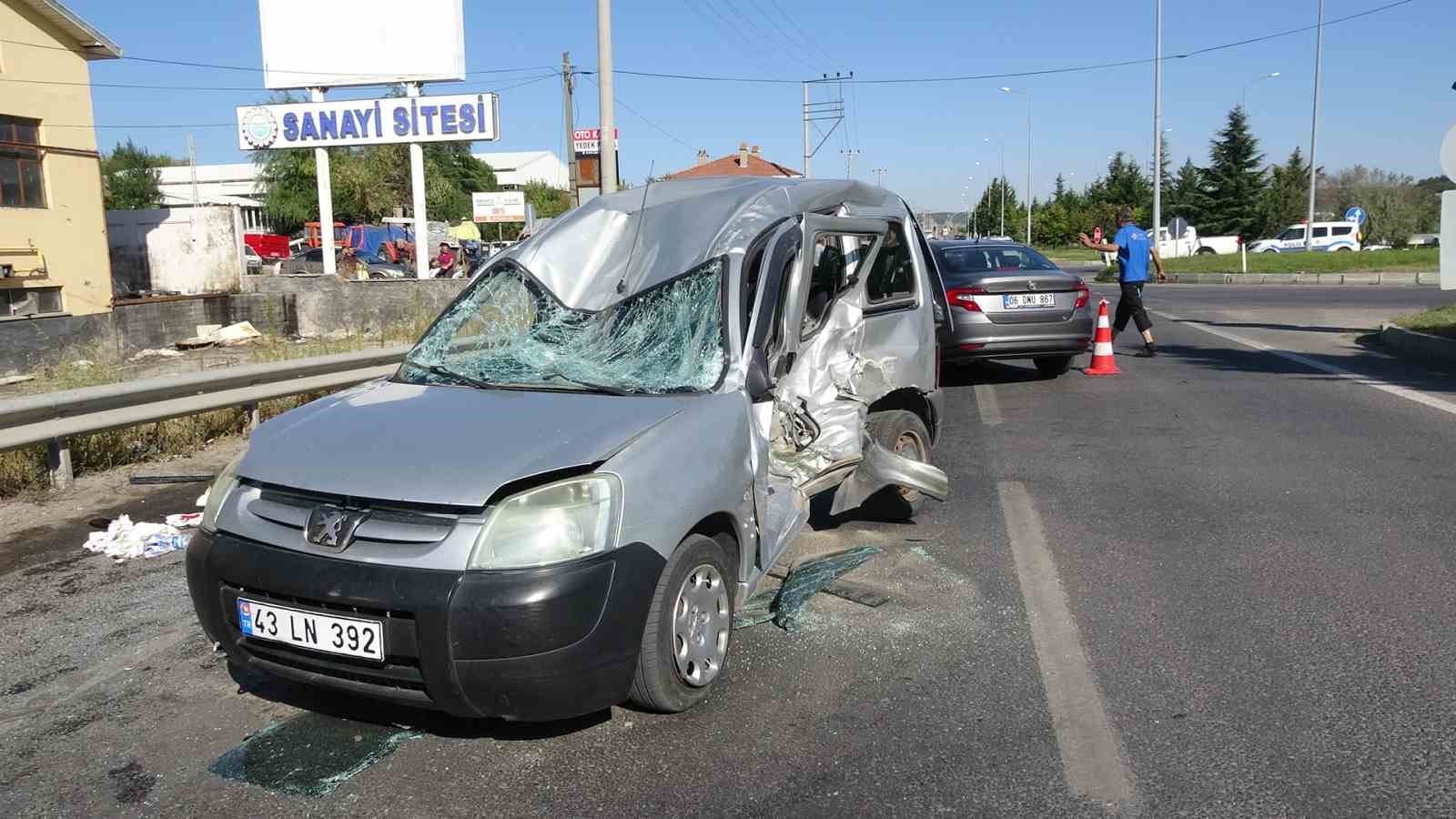 Kütahya’da trafik kazası: 2 yaralı