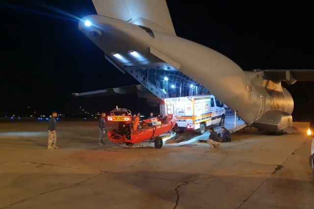 Libya'ya arama kurtarma ekiplerini götürecek ilk uçak Ankara'dan hareket etti