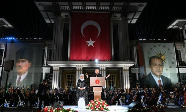 Alman basınından Cumhurbaşkanı Erdoğan analizi: Atatürk'ün yerini istiyor