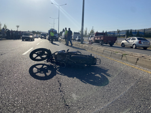 Motosikletin kaldırıma çarpması sonucu, 2 lise öğrencisi hayatını kaybetti