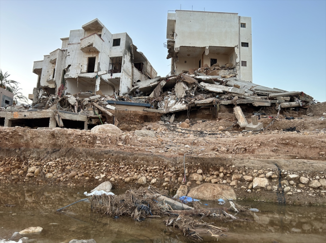 Libya'daki sel felaketinde 43 bin kişi yerinden oldu
