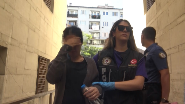 Bursa'da 9 aylık hamile olan uyuşturucu satıcısı tutuklandı