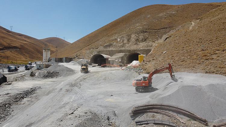 Güzeldere Tüneli'nde sona doğru! Van-Hakkari arası 95 dakikaya düşecek