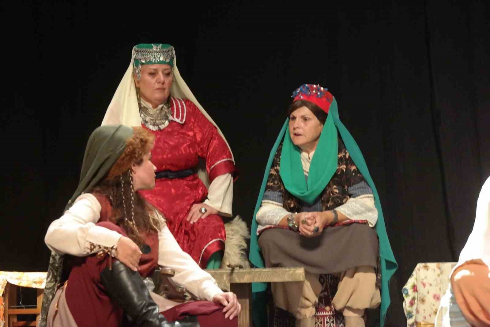 Eskişehir Anadolu Bacıları, Bacıyan - ‘Rum Fatma Bacı’ tiyatro oyunu ile prömiyer yaptı