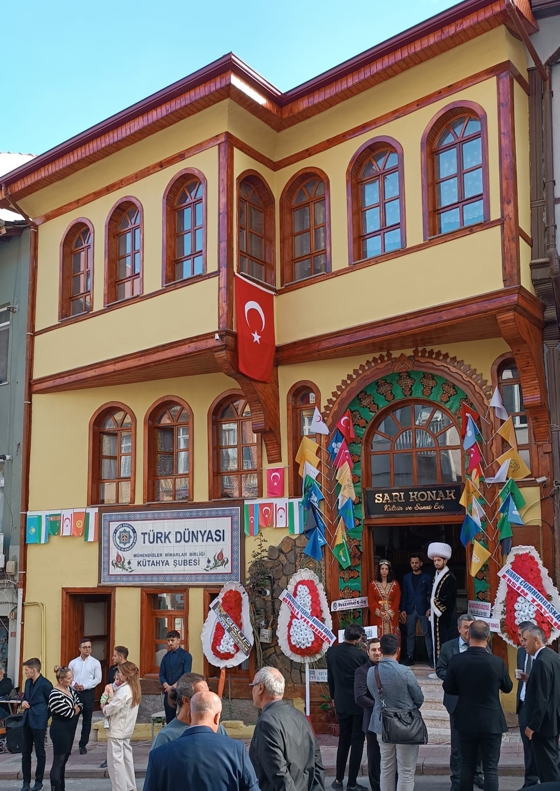 Türk Dünyası Mühendisler ve Mimarlar Birliğinin Kütahya Şubesi törenle hizmete sunuldu